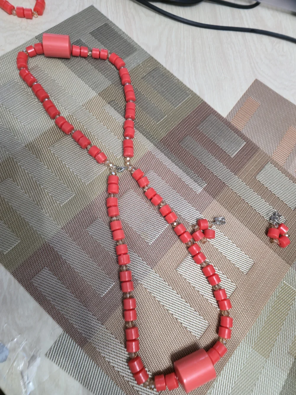 New Beautiful Bold Coral Bead Necklace Set with Matching Earrings & Bracelet $80